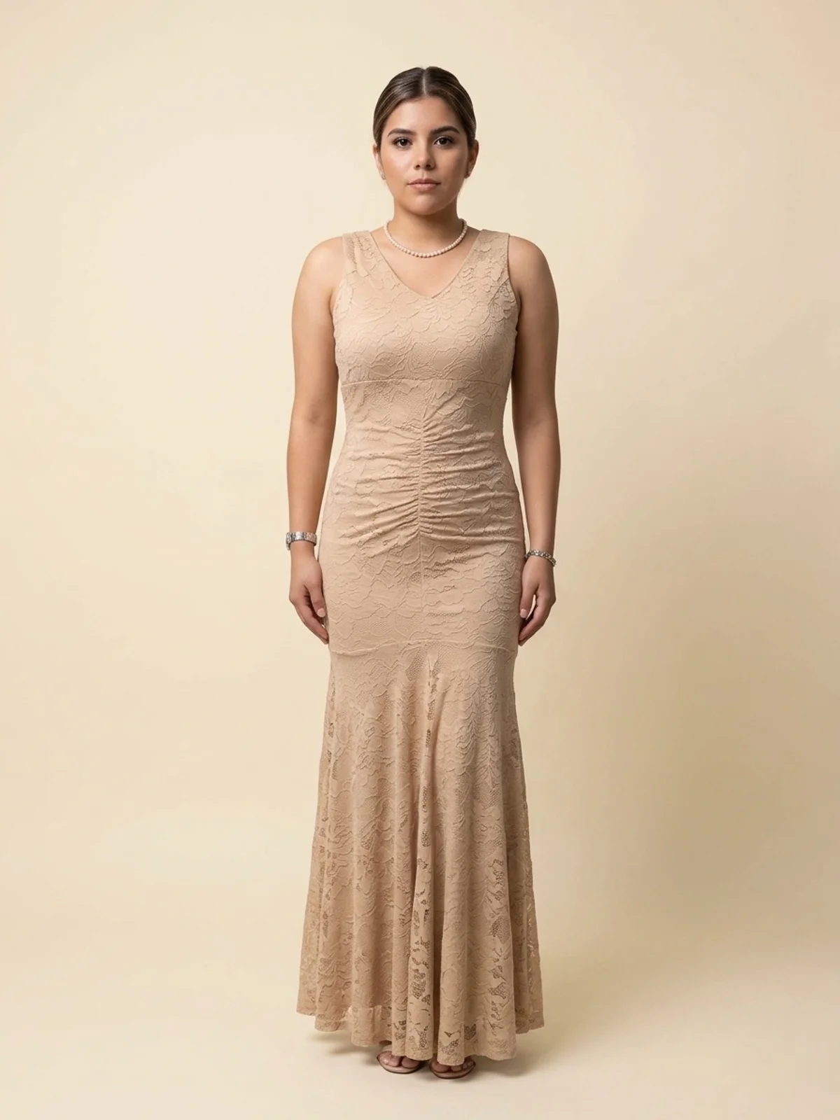 Vestidos Curvy y Tallas Extras en Monterrey: Guía de Cortes y Medidas