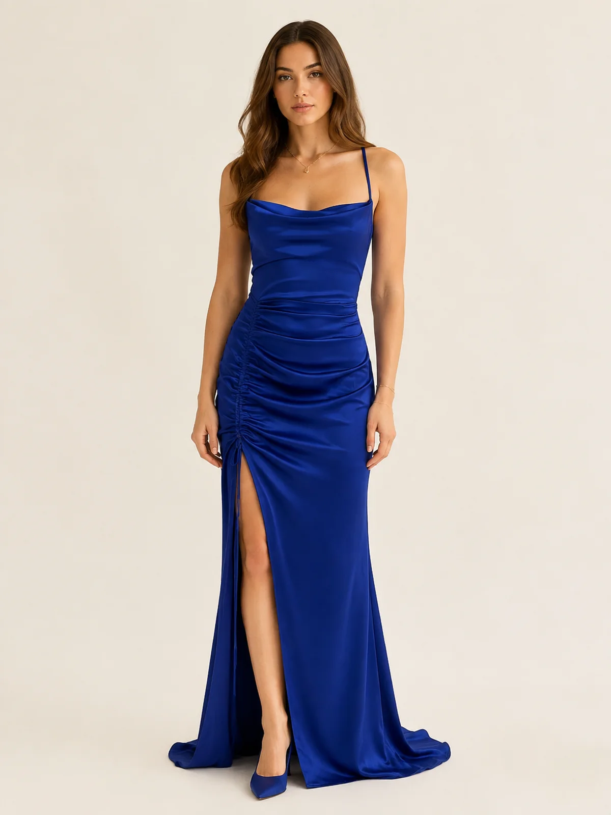 Vestido en renta: #135 Vestido línea a en satén azul marino titanio frente