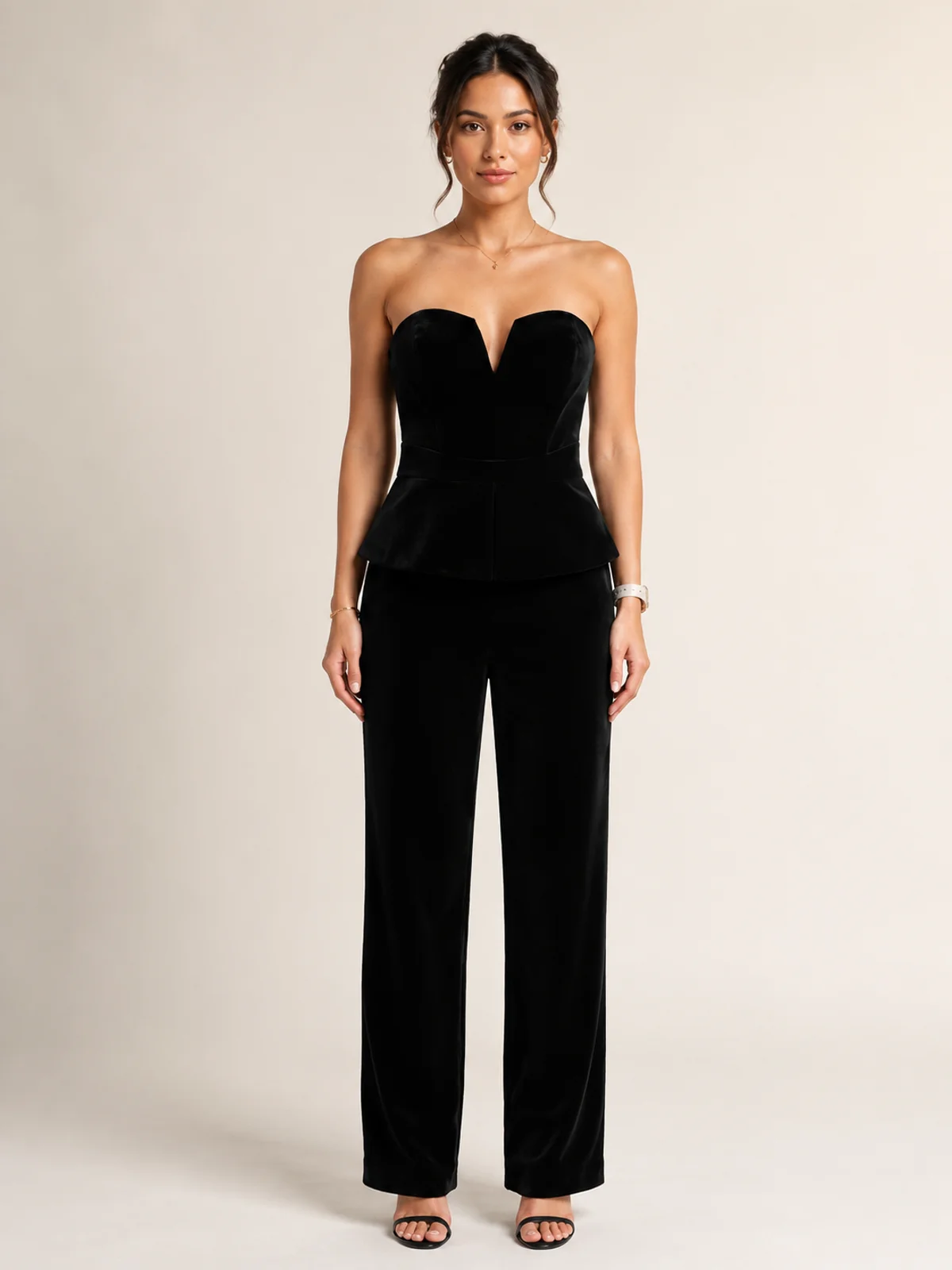 Vestido en renta: #148 Vestido escote bardot negro noche frente