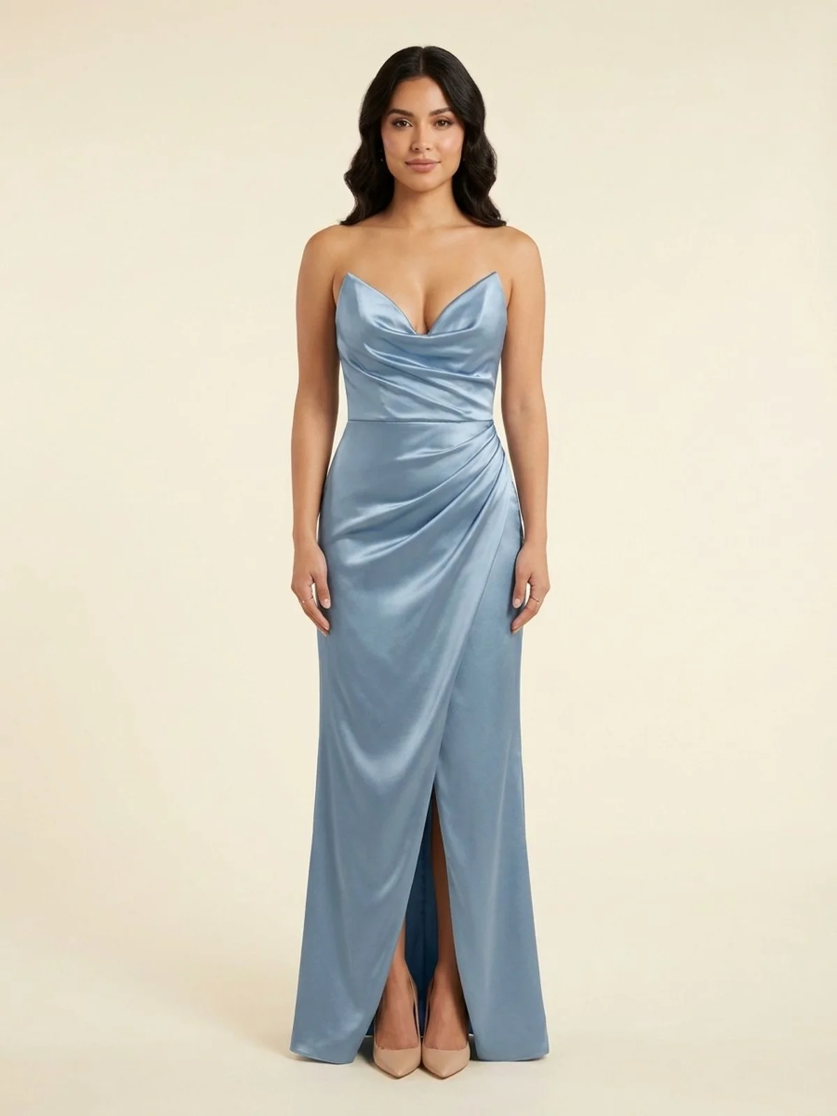 Vestido en renta: #154 Vestido columna con abertura plata titanio frente