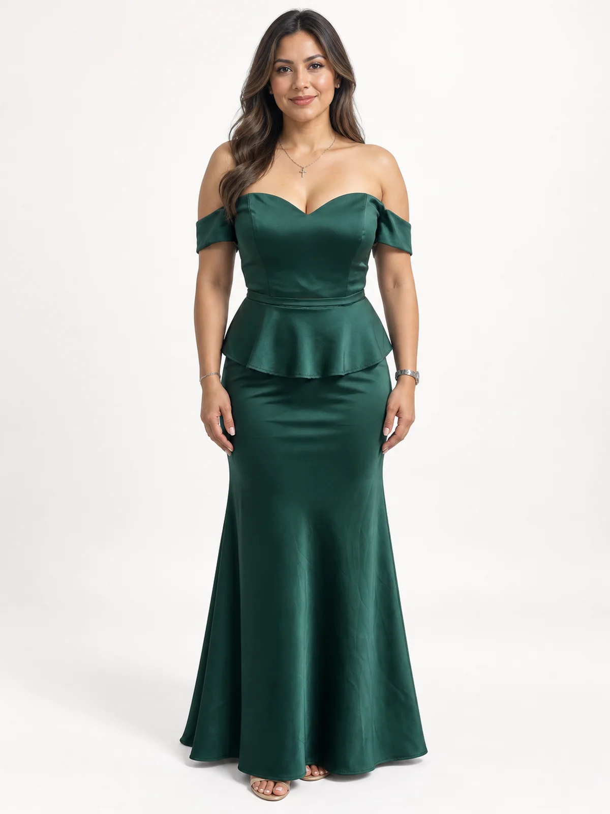 Vestido #188 Vestido escote bardot plata titanio en renta en Monterrey frente