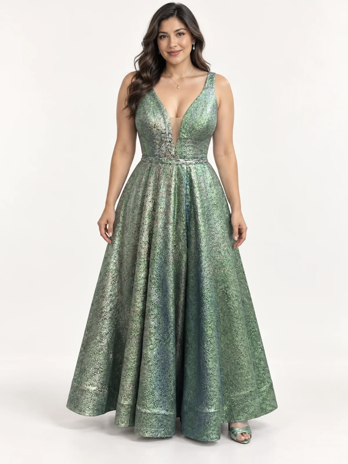 Vestido #189 Vestido cuello halter plata titanio en renta en Monterrey frente