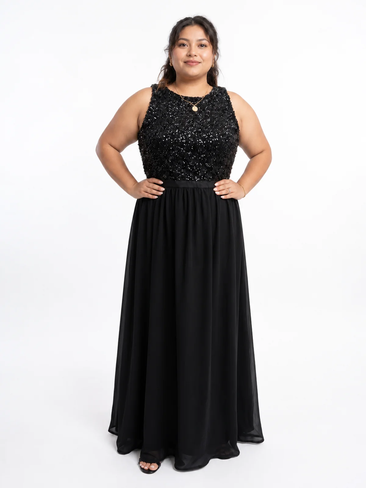 Vestido en renta: #234 Vestido columna con abertura negro noche frente