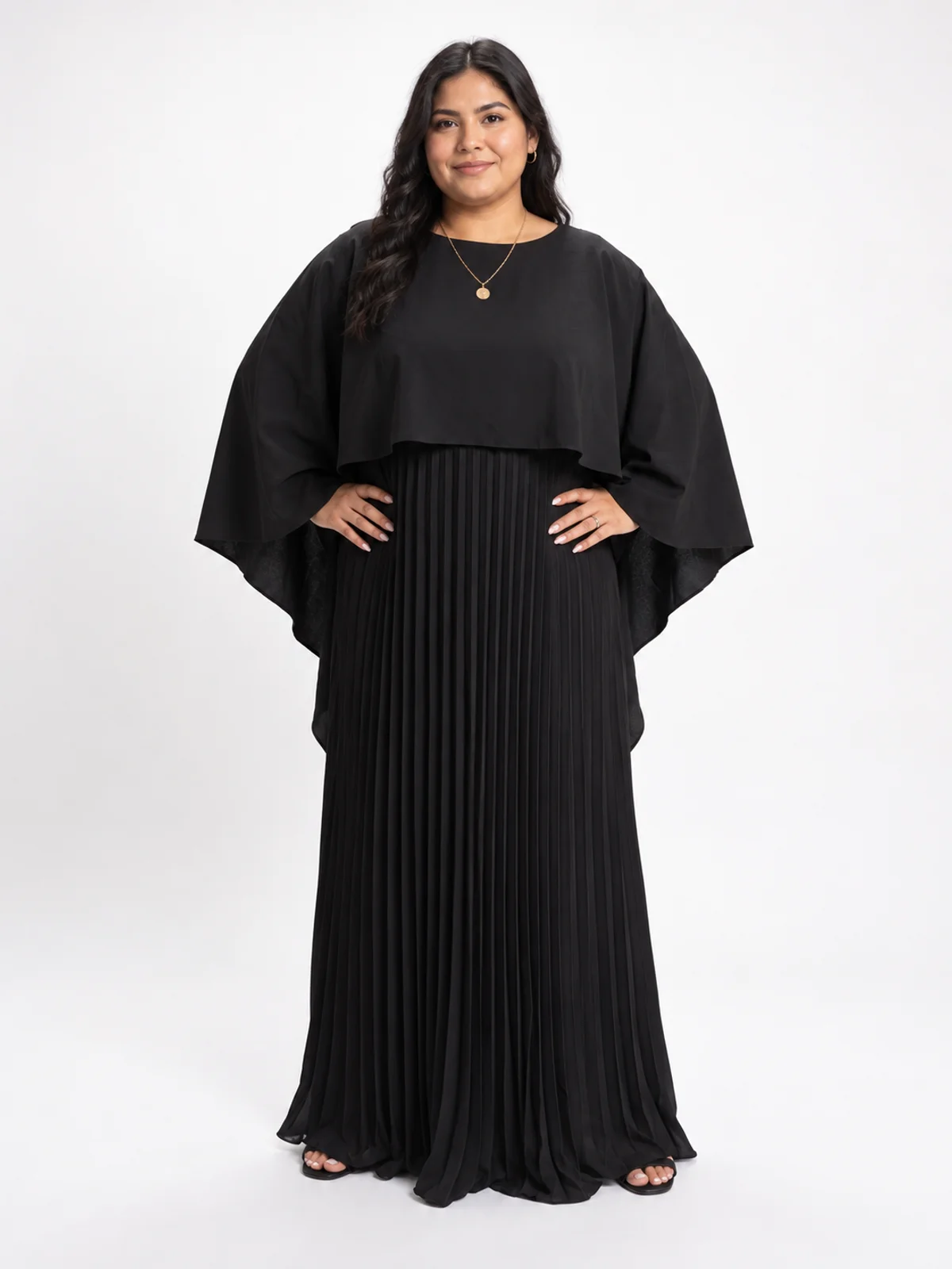 Vestido #237 Vestido cuello halter negro noche en renta en Monterrey frente