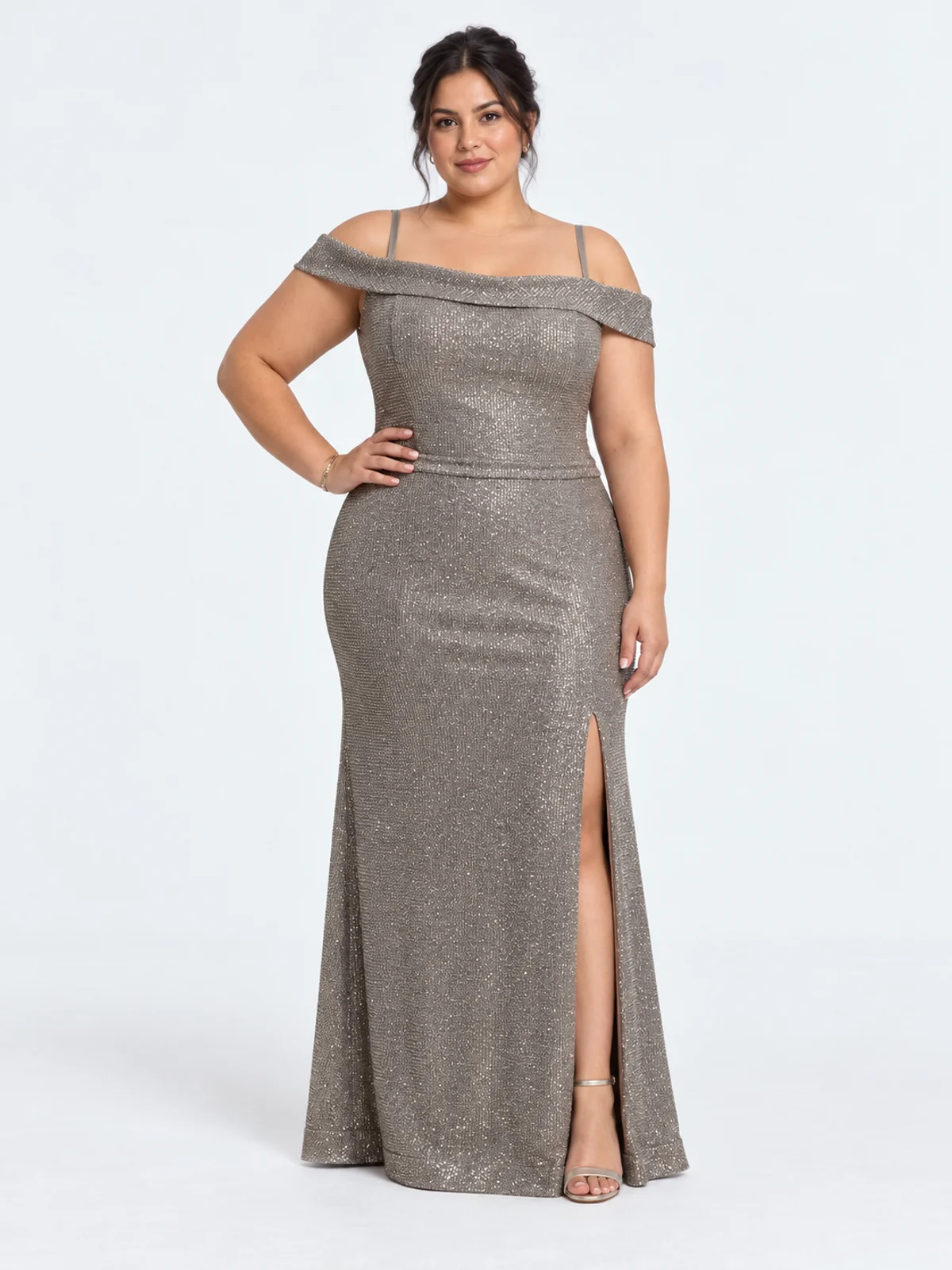 Vestido en renta: #242 Vestido columna con abertura plata titanio frente